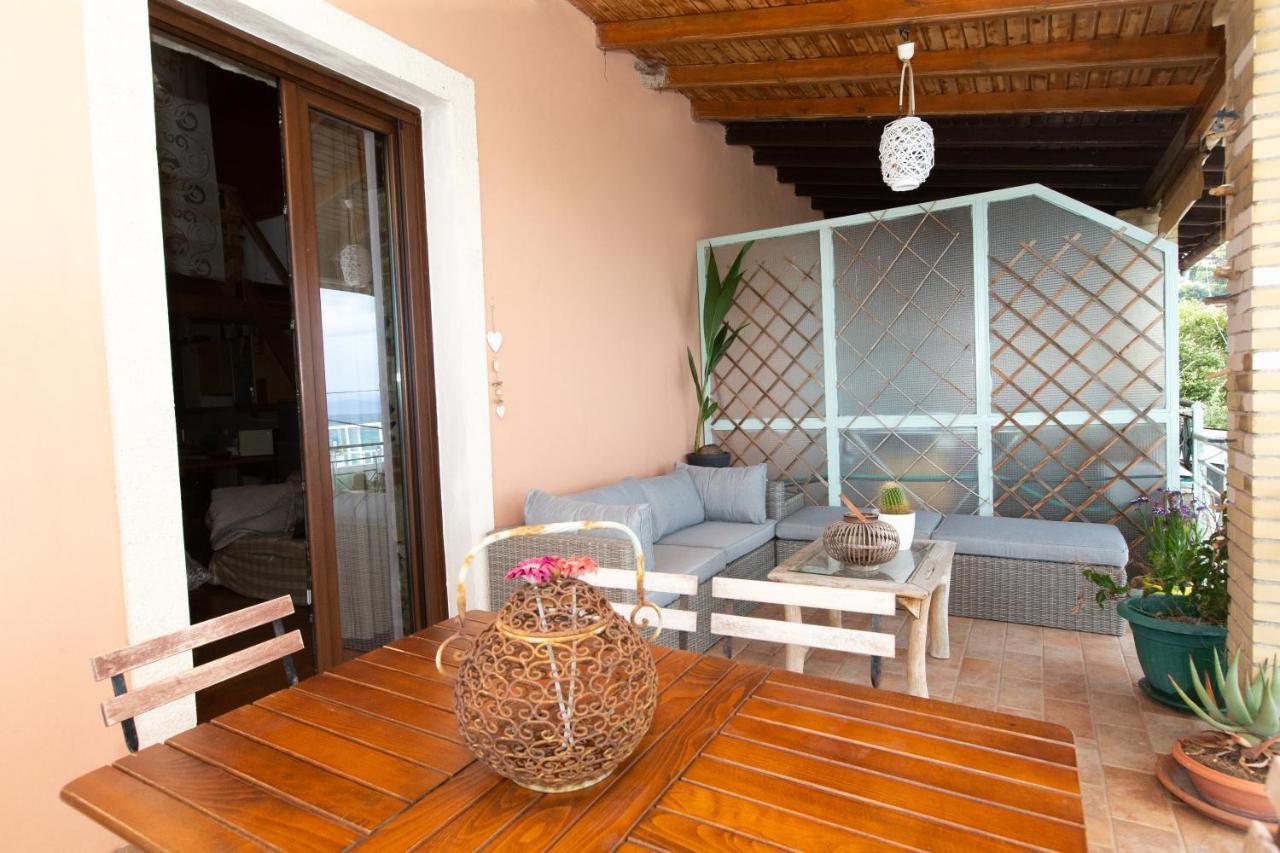 Seaview Stone Apartment In Ipsos Beach Exterior photo