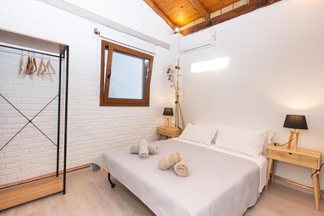 Seaview Stone Apartment In Ipsos Beach Exterior photo